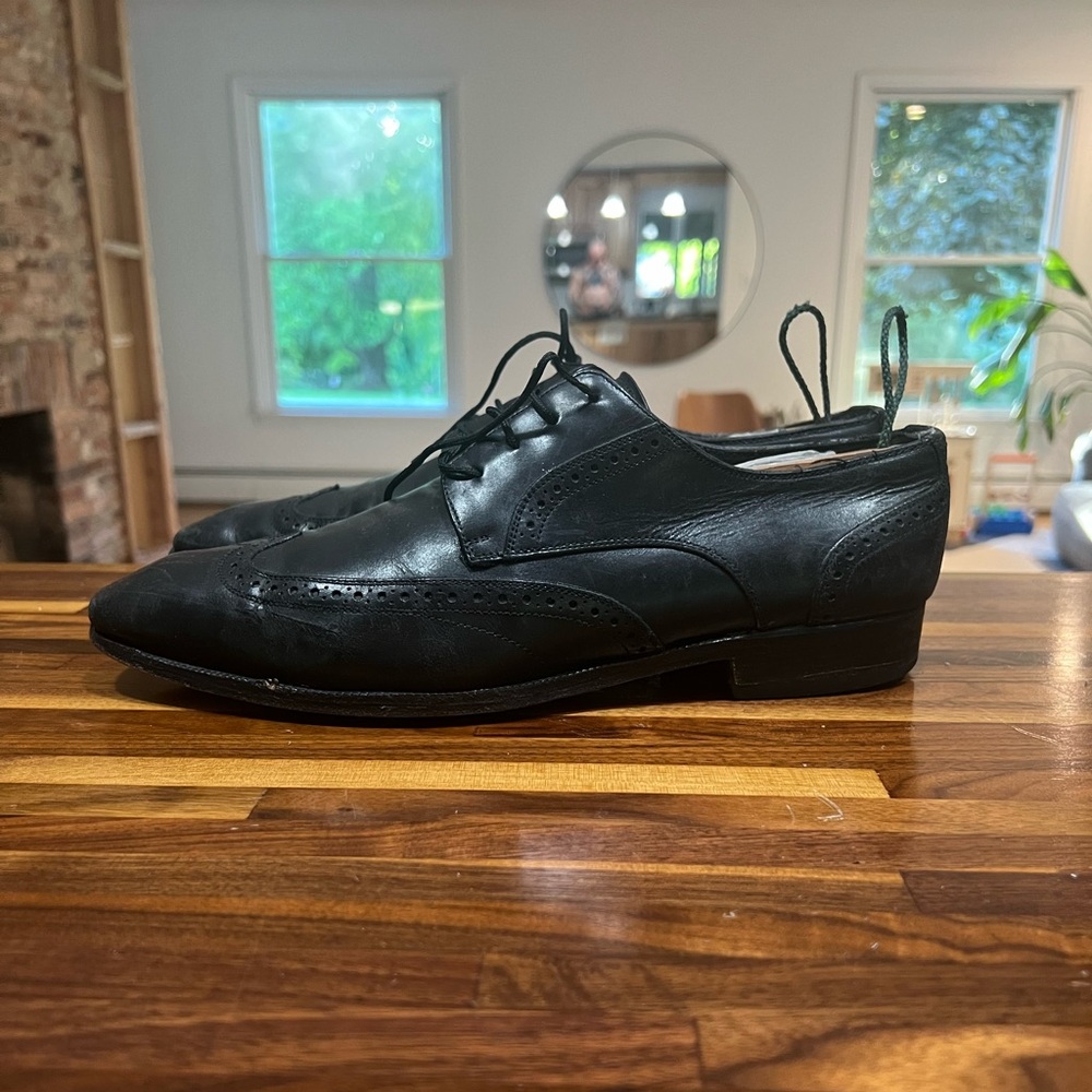 Ferragamo Oxford with wing-tips